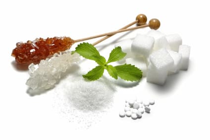 Die besten Zuckerersatzstoffe für Fitnesssportler. Xylit, Erythrit oder Stevia? Kalorien sparen, süßen Geschmack behalten!